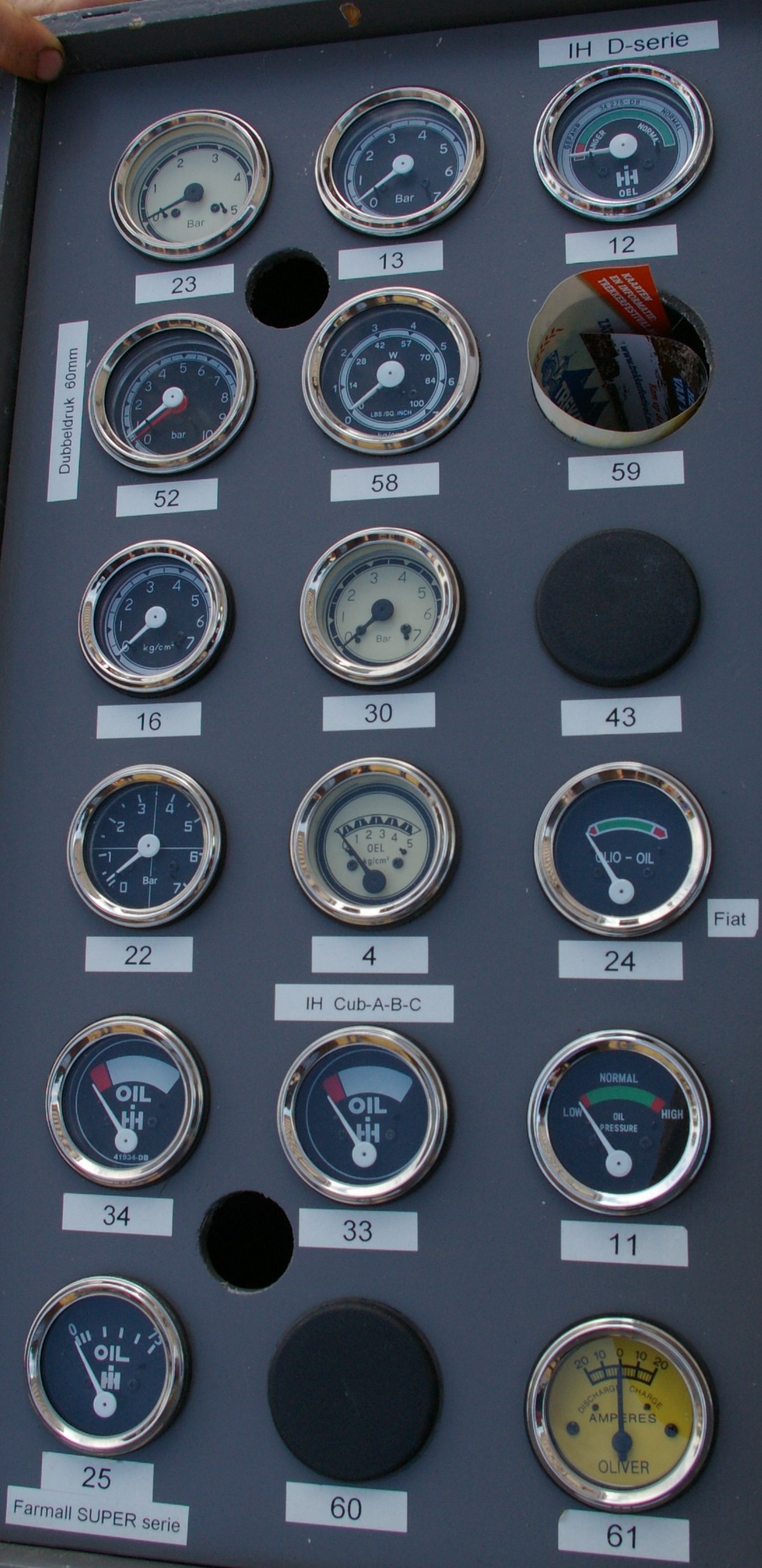 oliedruk en
              temperatuur meters voor MF, Ferguson, IHC, Fiat